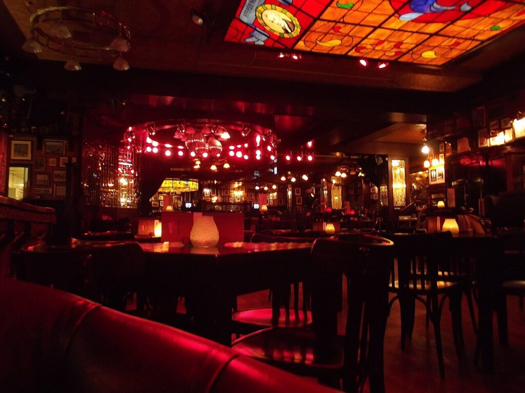 Emo Night Mainland in Huizen